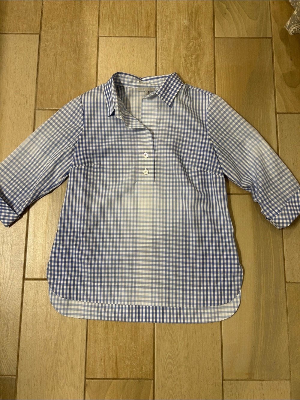 Woman’s Hinson Wu blouse size small